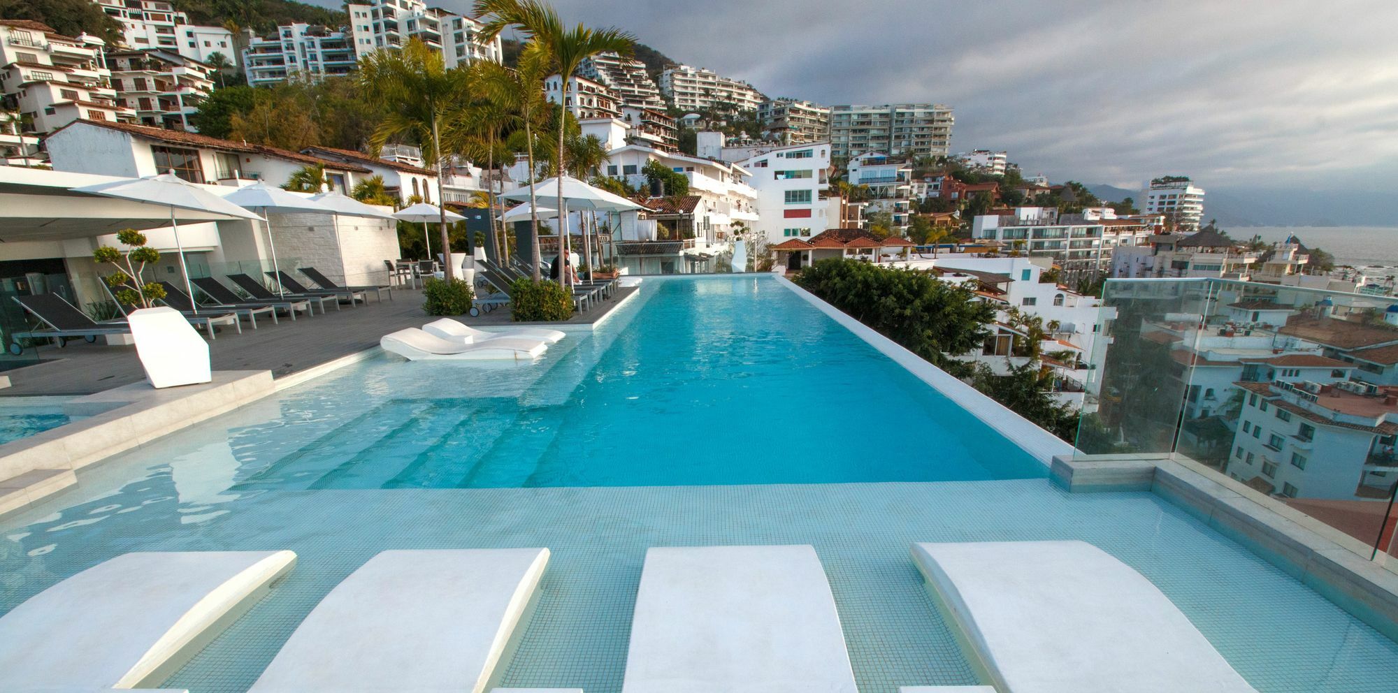 D Terrace Luxury Residences Hotel Puerto Vallarta